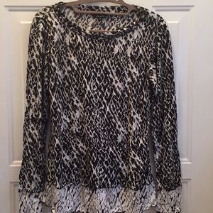 Black and white long sleeve top